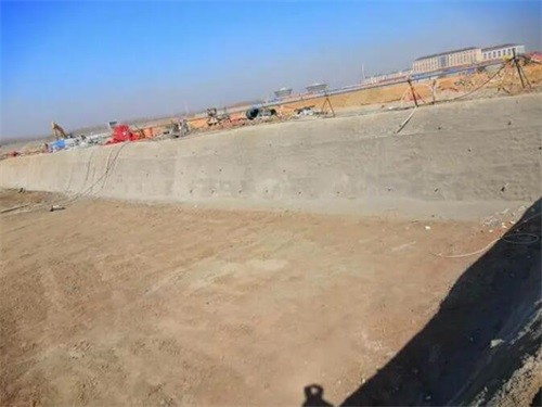 芒康高铁桩基础建设
